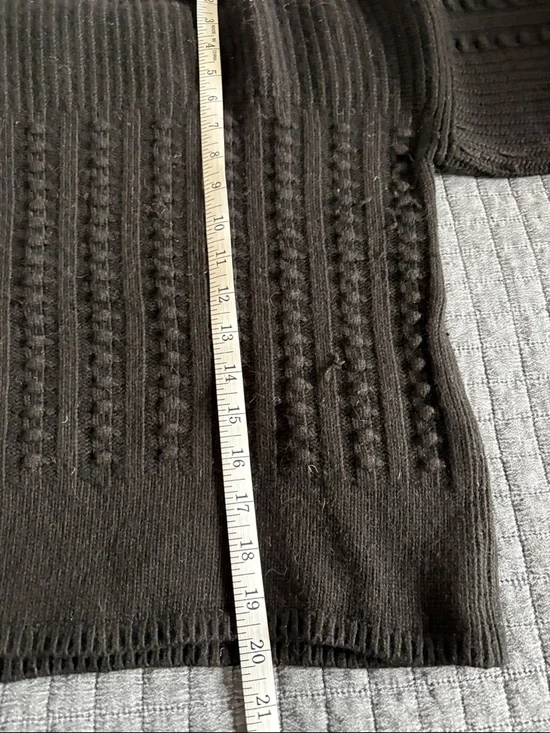 Massimo Dutti Black Cable-Textured Turtleneck Sweater - Picture 4 of 4